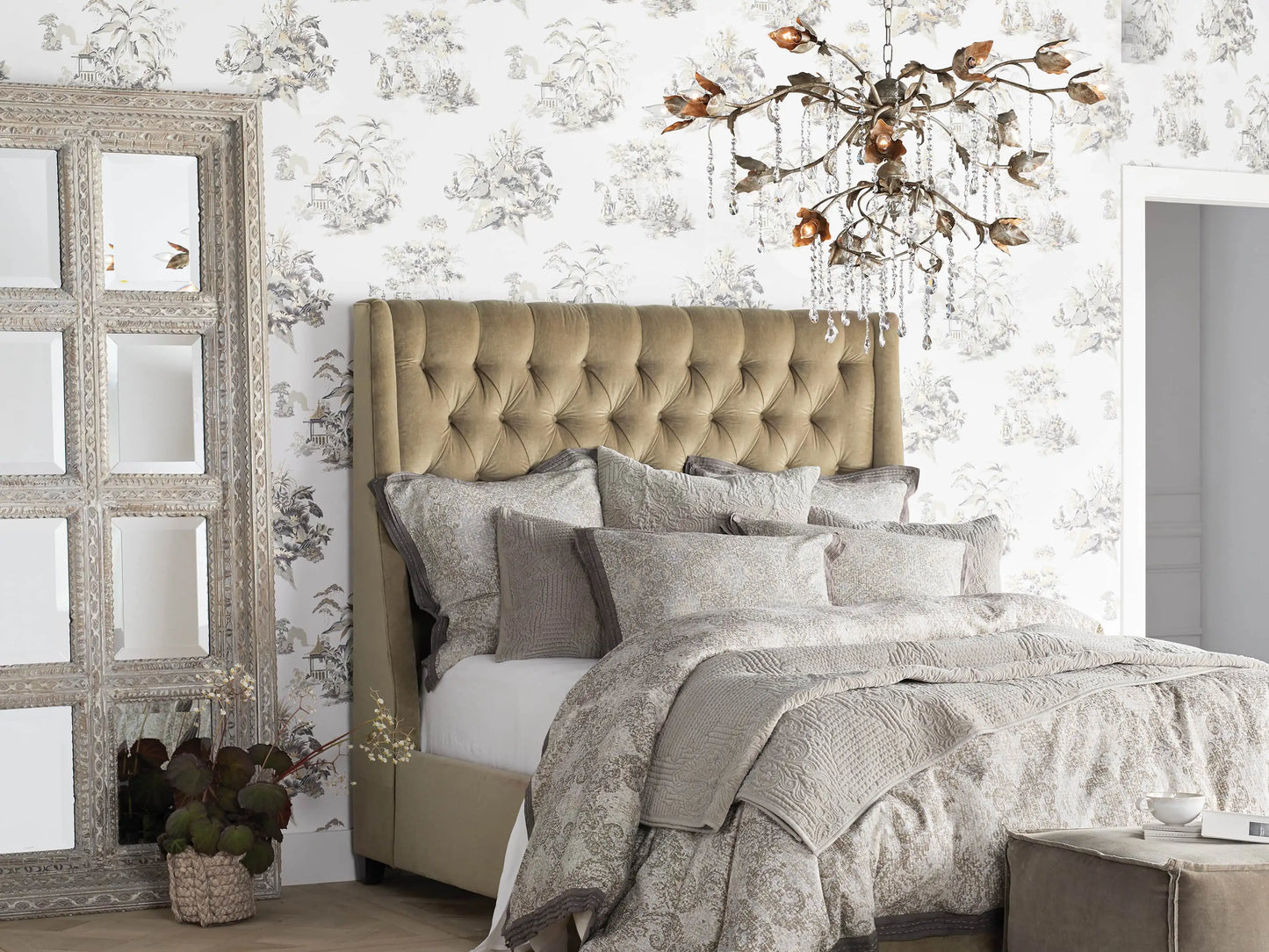 Viticcio Round Chandelier