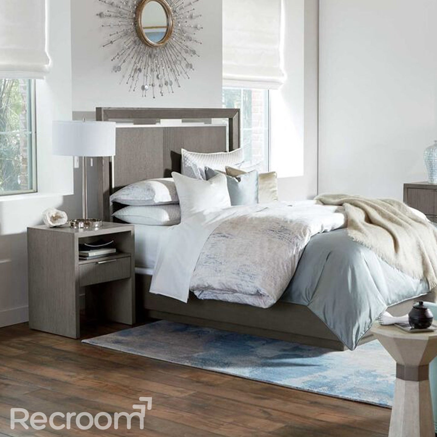 Vurmo Small Night Table