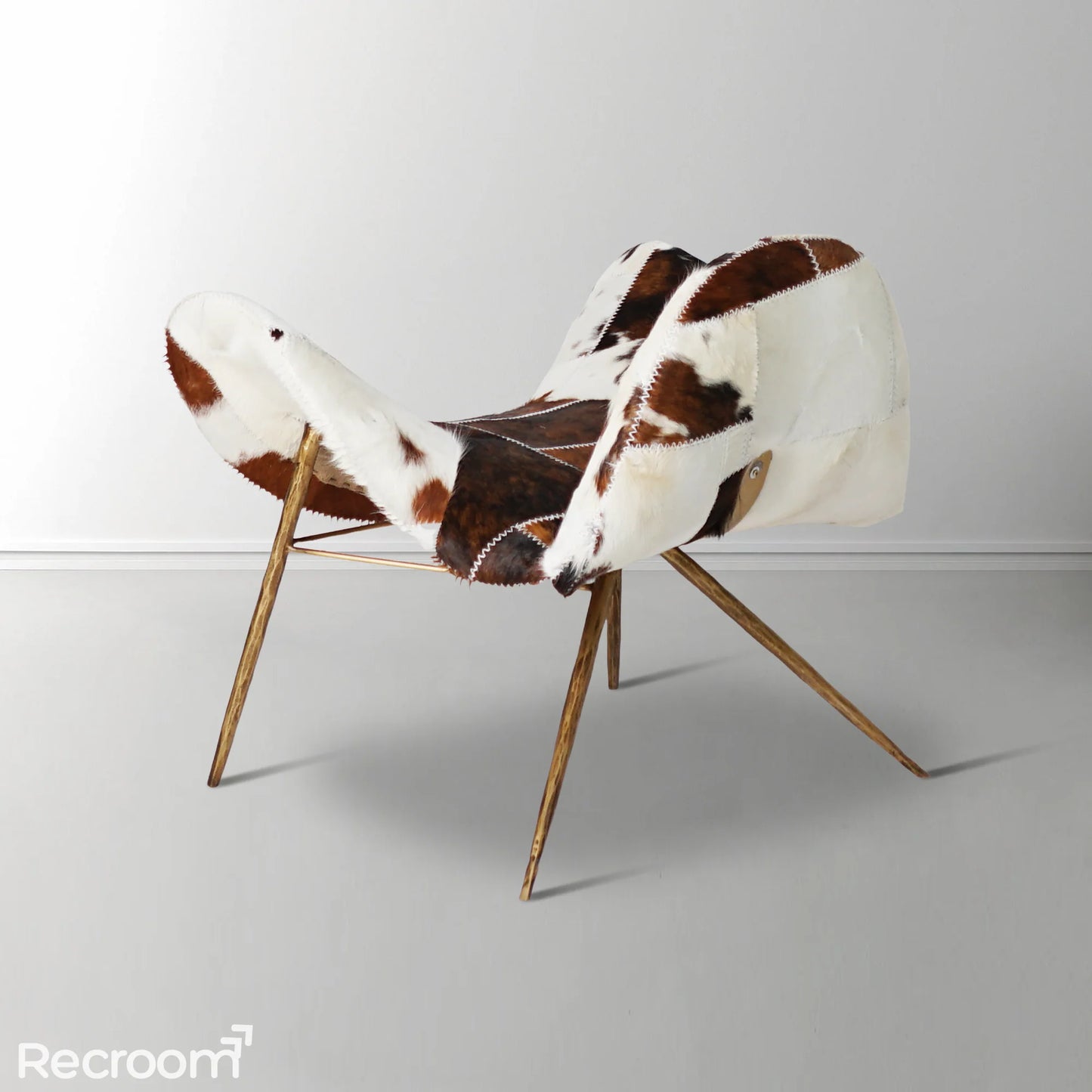 Thaddeo Milk Coffee Fur Lounge Chair