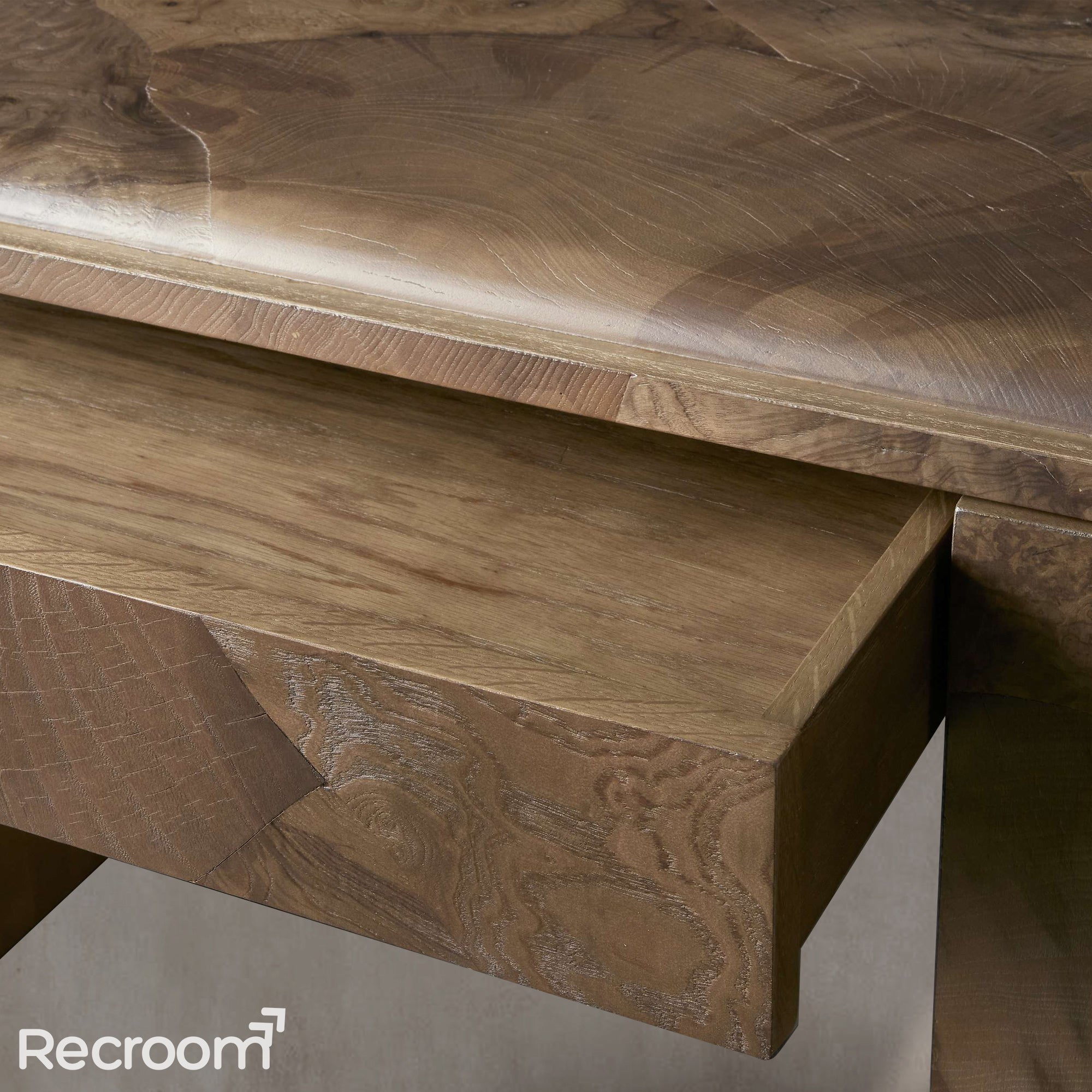 Pola Executive Desk