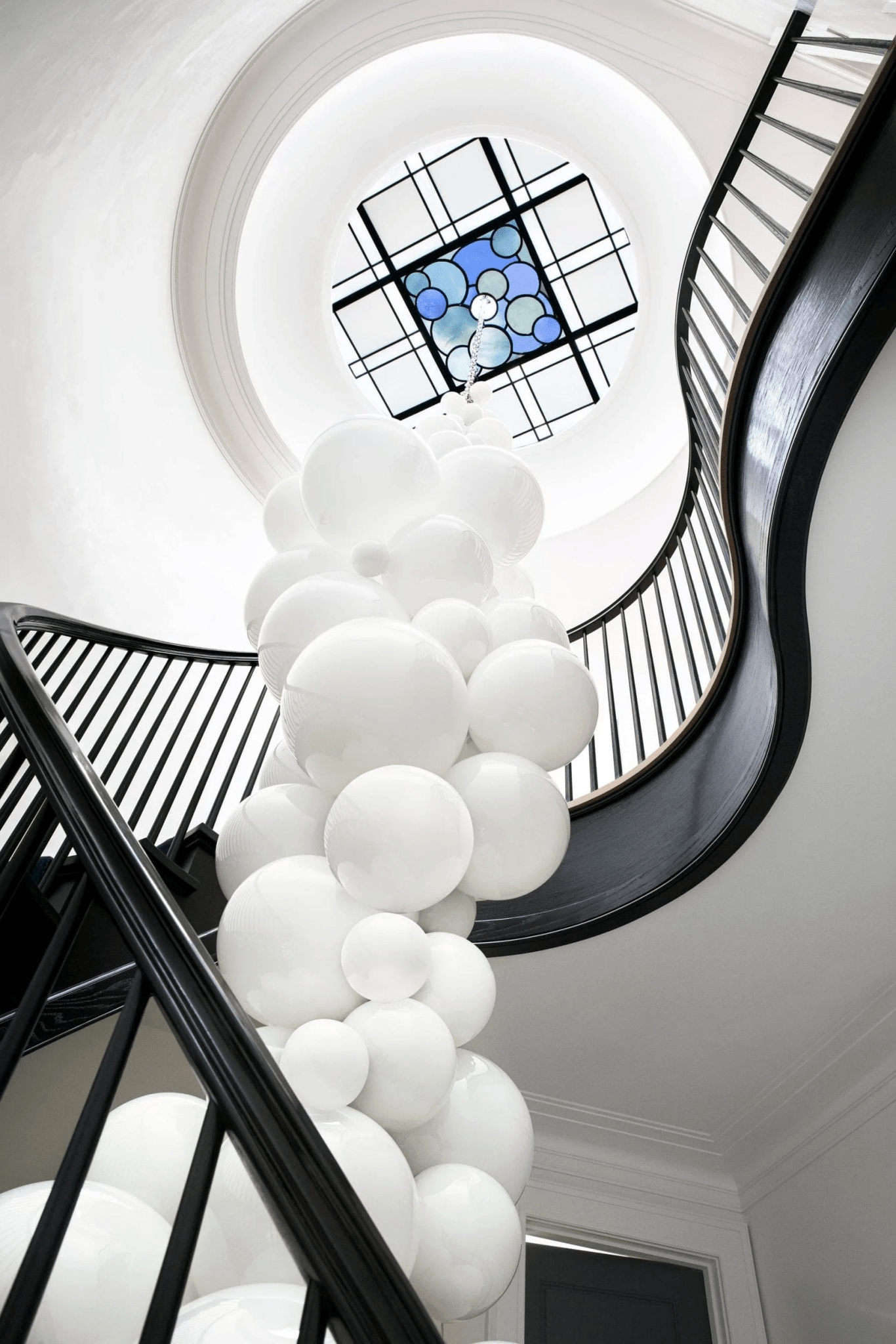 Velymo Grapetta Chandelier