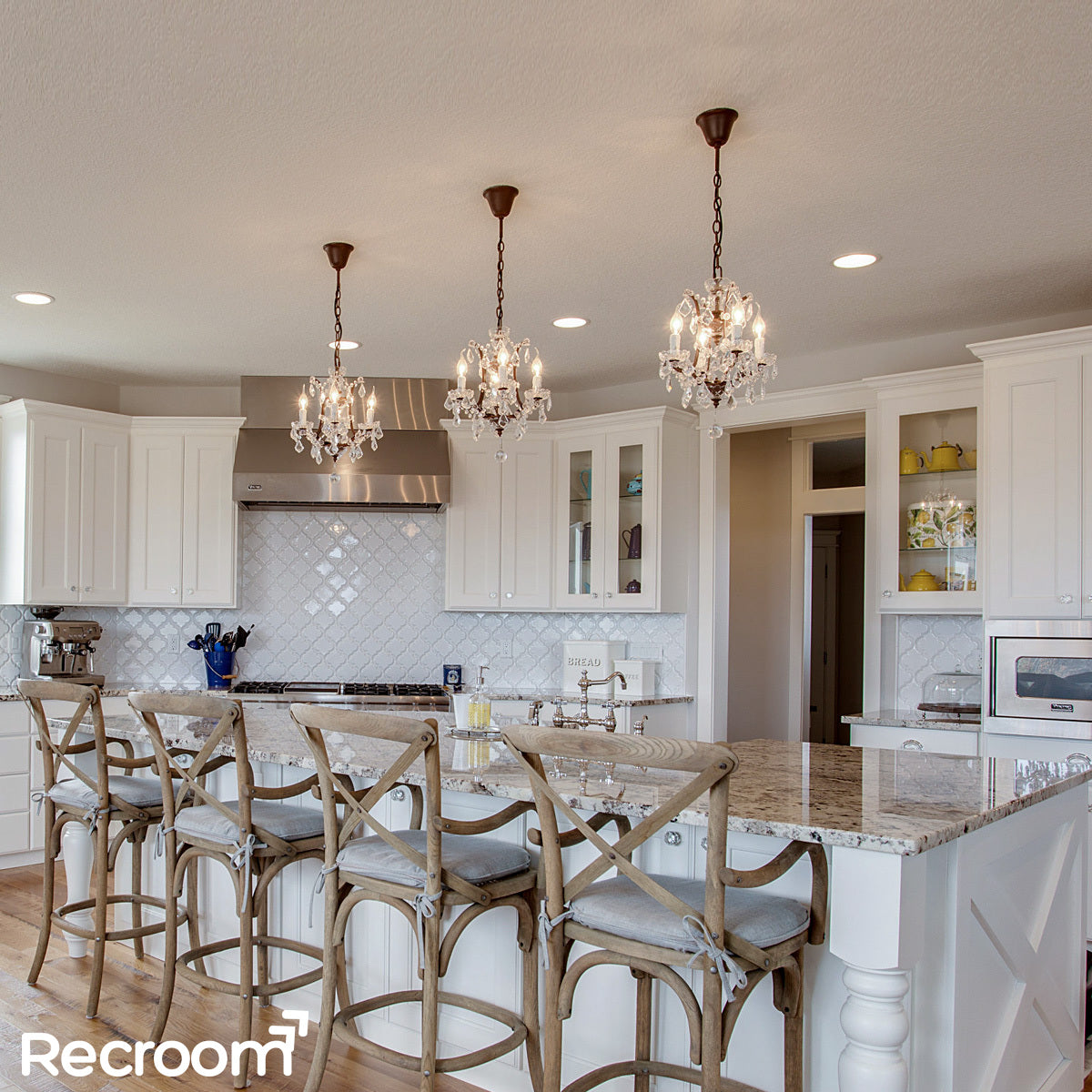 Rococonut Crystal Outdoor Chandelier 18”