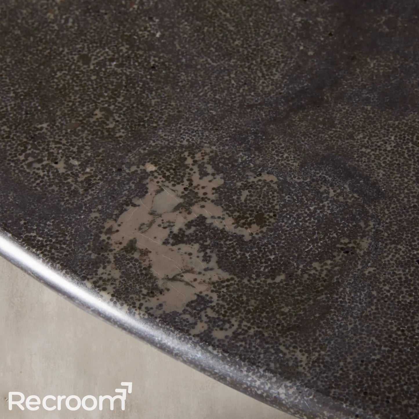 Finn Round Dining Table