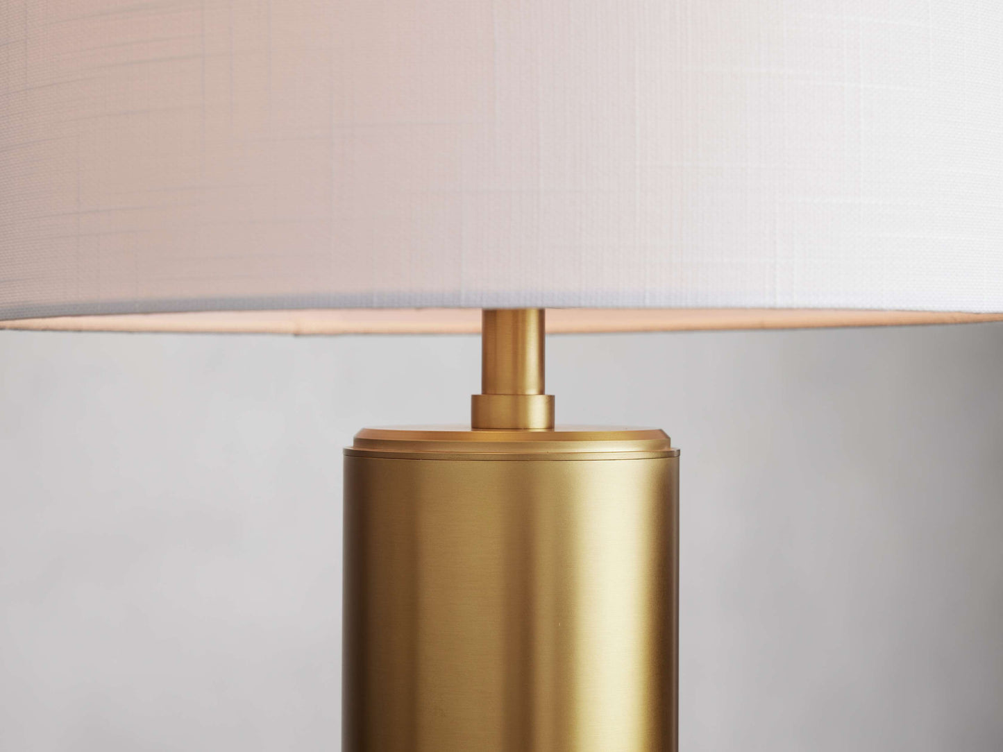 Linden Table Lamp 20'' 31''