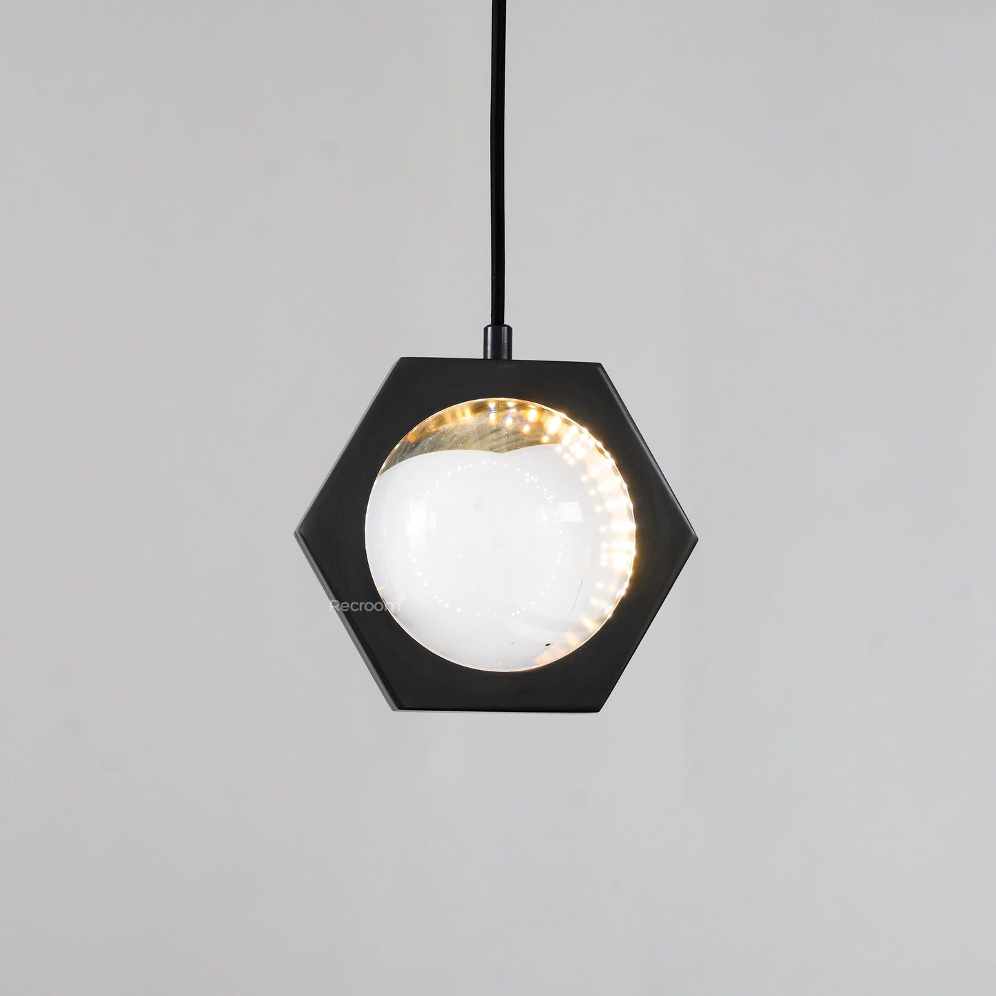 Eclitant Island Pendant 7“