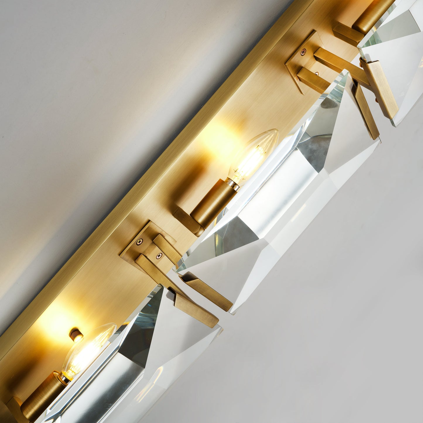 Harllow Crystal Triple Wall Sconce 6“