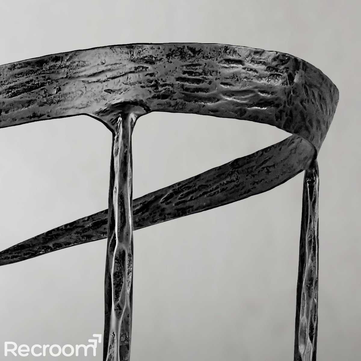 Thaddeo Curved Chair