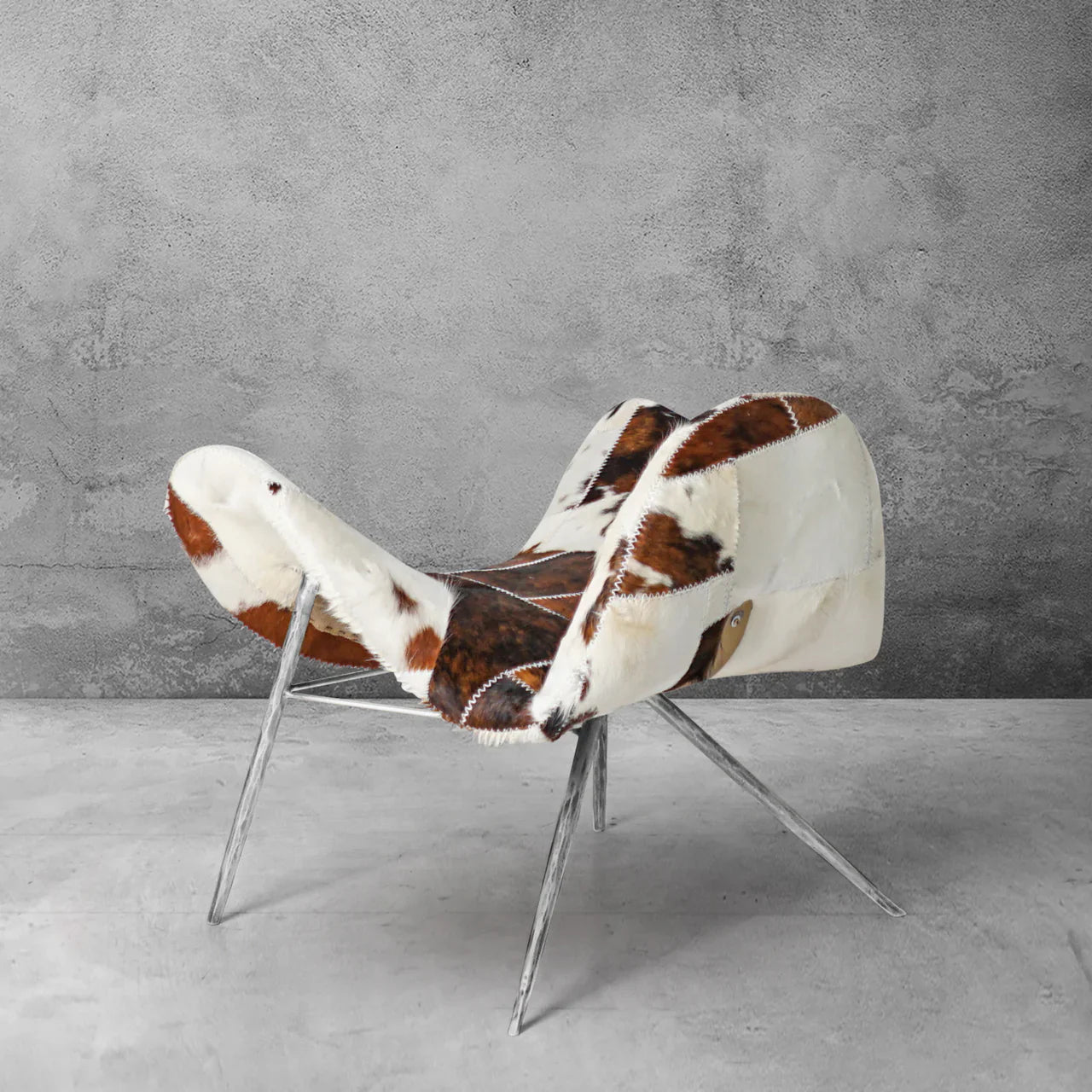Thaddeo Milk Coffee Fur Lounge Chair
