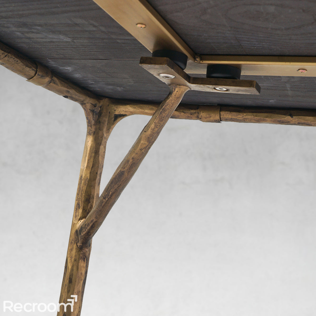 Thaddeo Medieval Style Dining Table