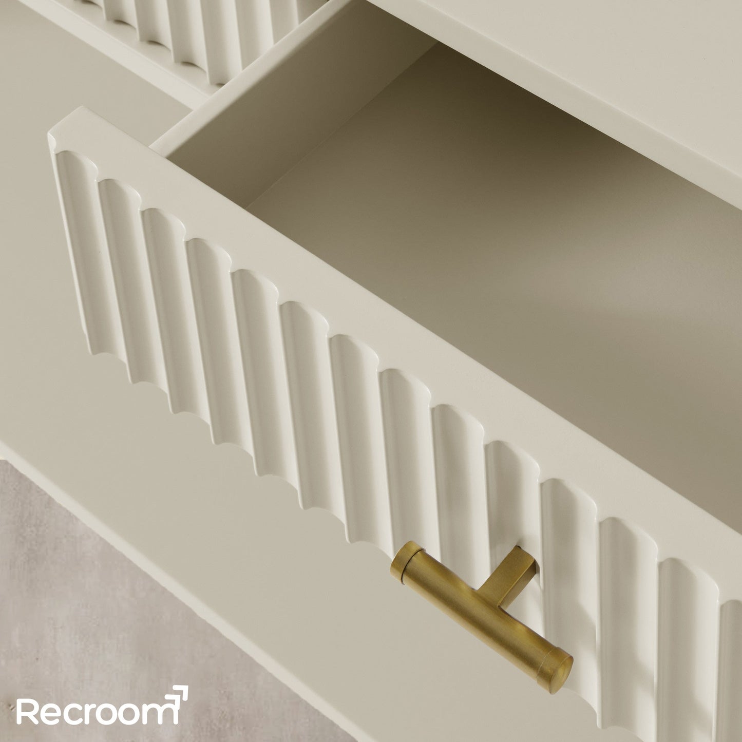 Luis 3-Drawer Console (60'')