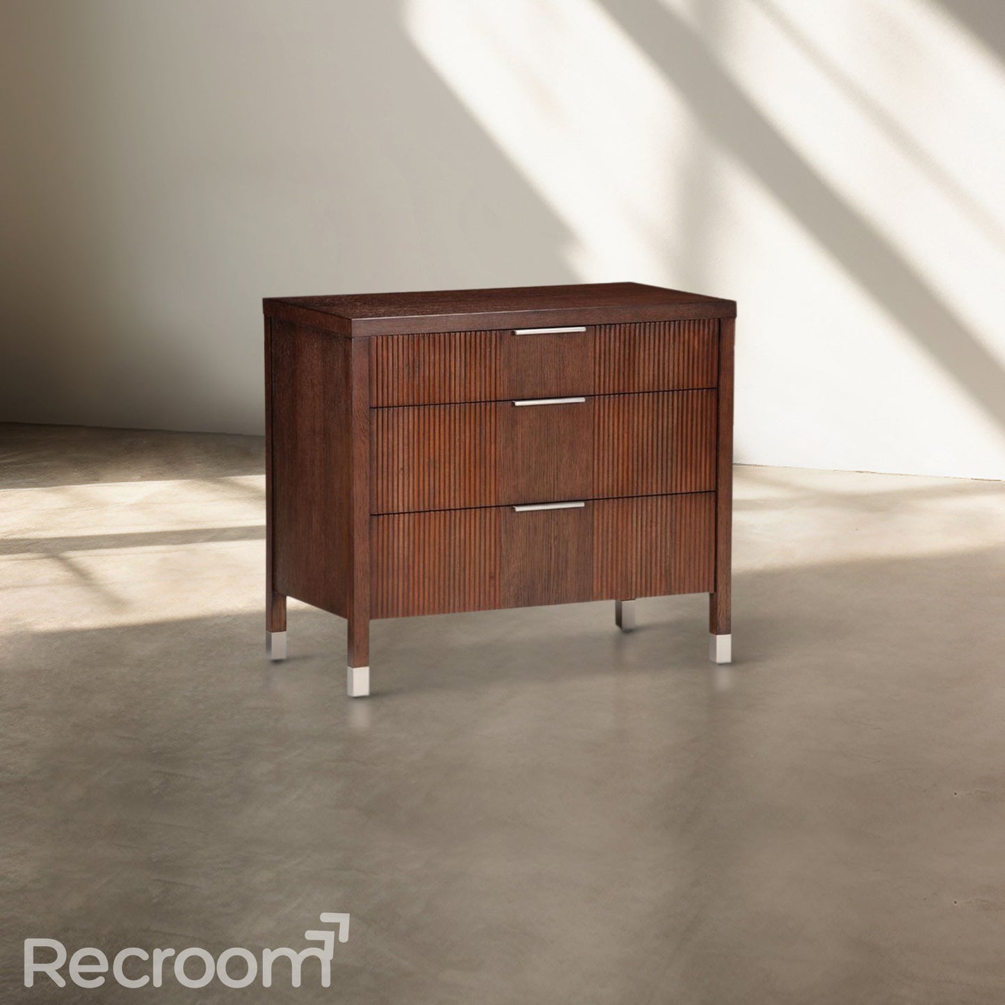 Vurmo Three-Drawer Chest