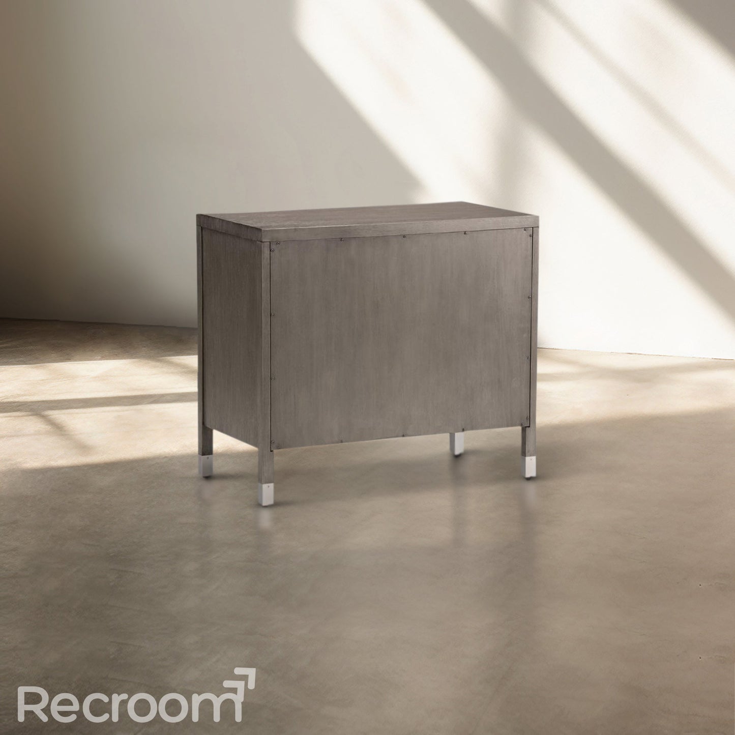 Vurmo Three-Drawer Chest