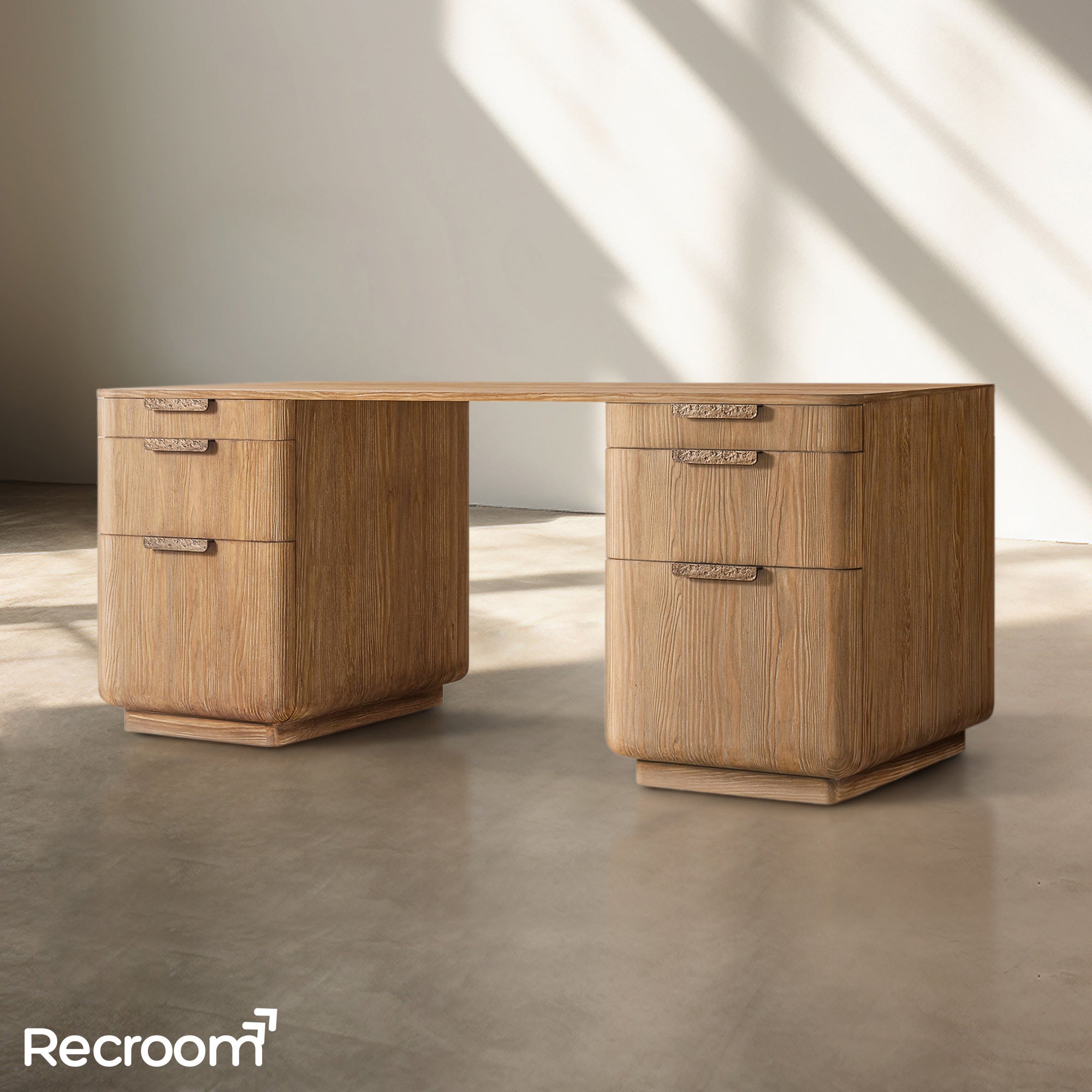 Cira Desk