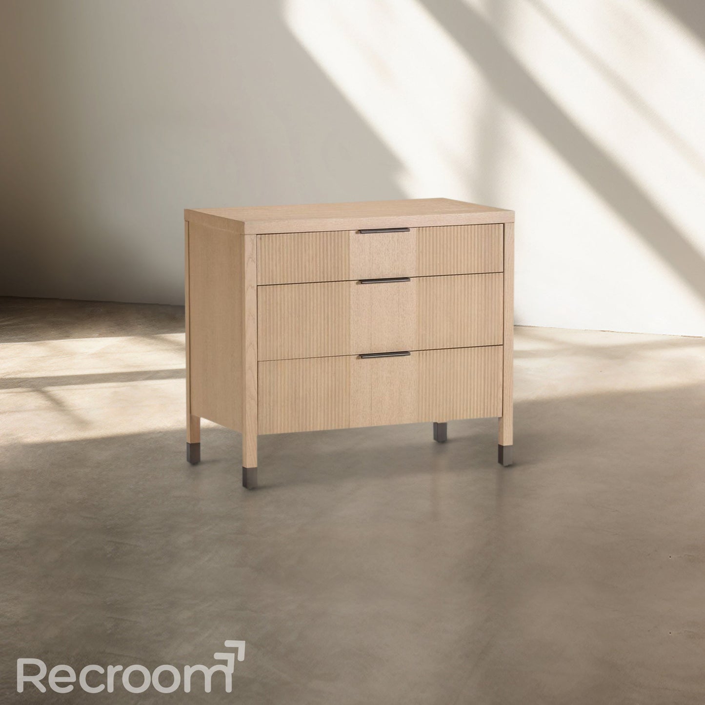 Vurmo Three-Drawer Chest
