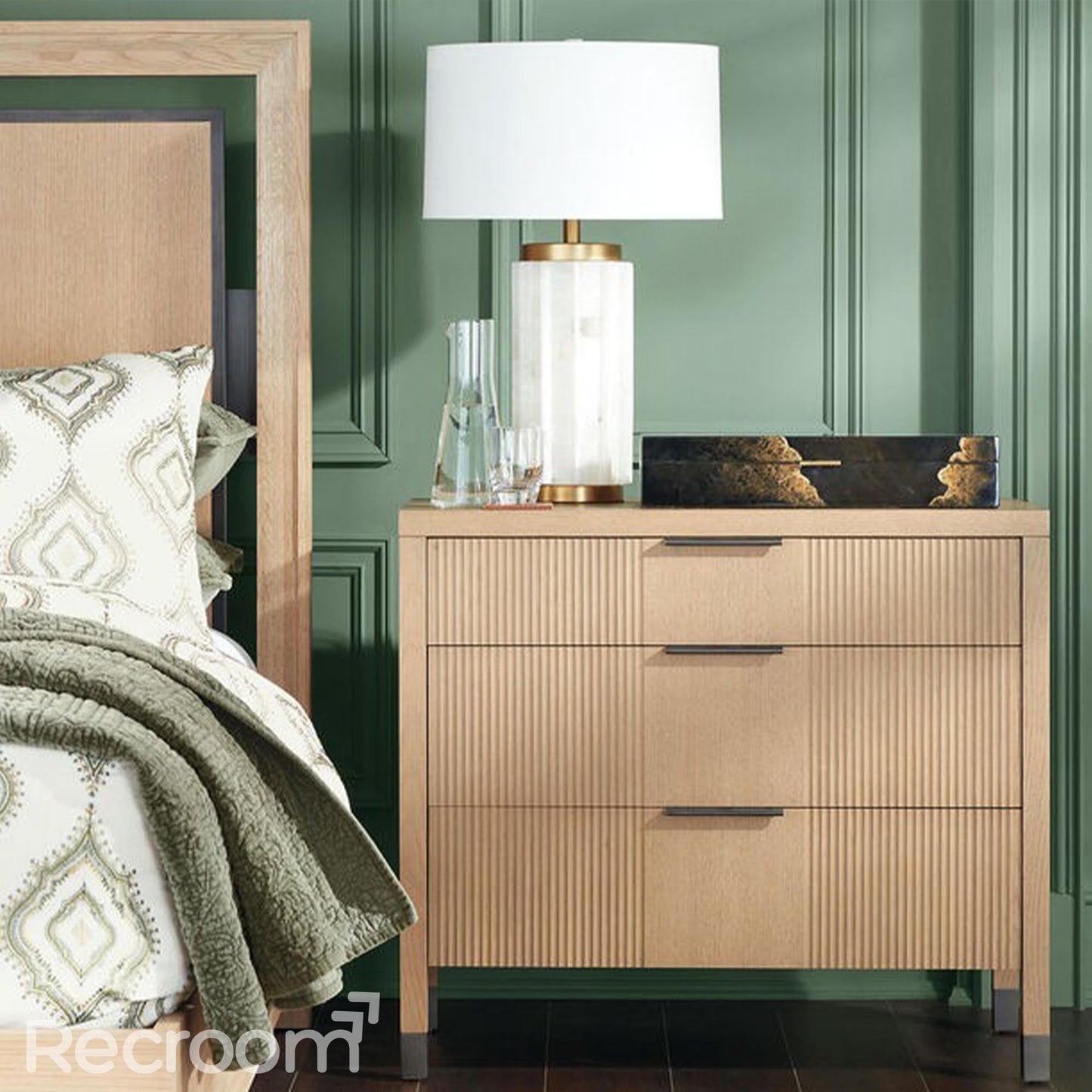 Vurmo Three-Drawer Chest