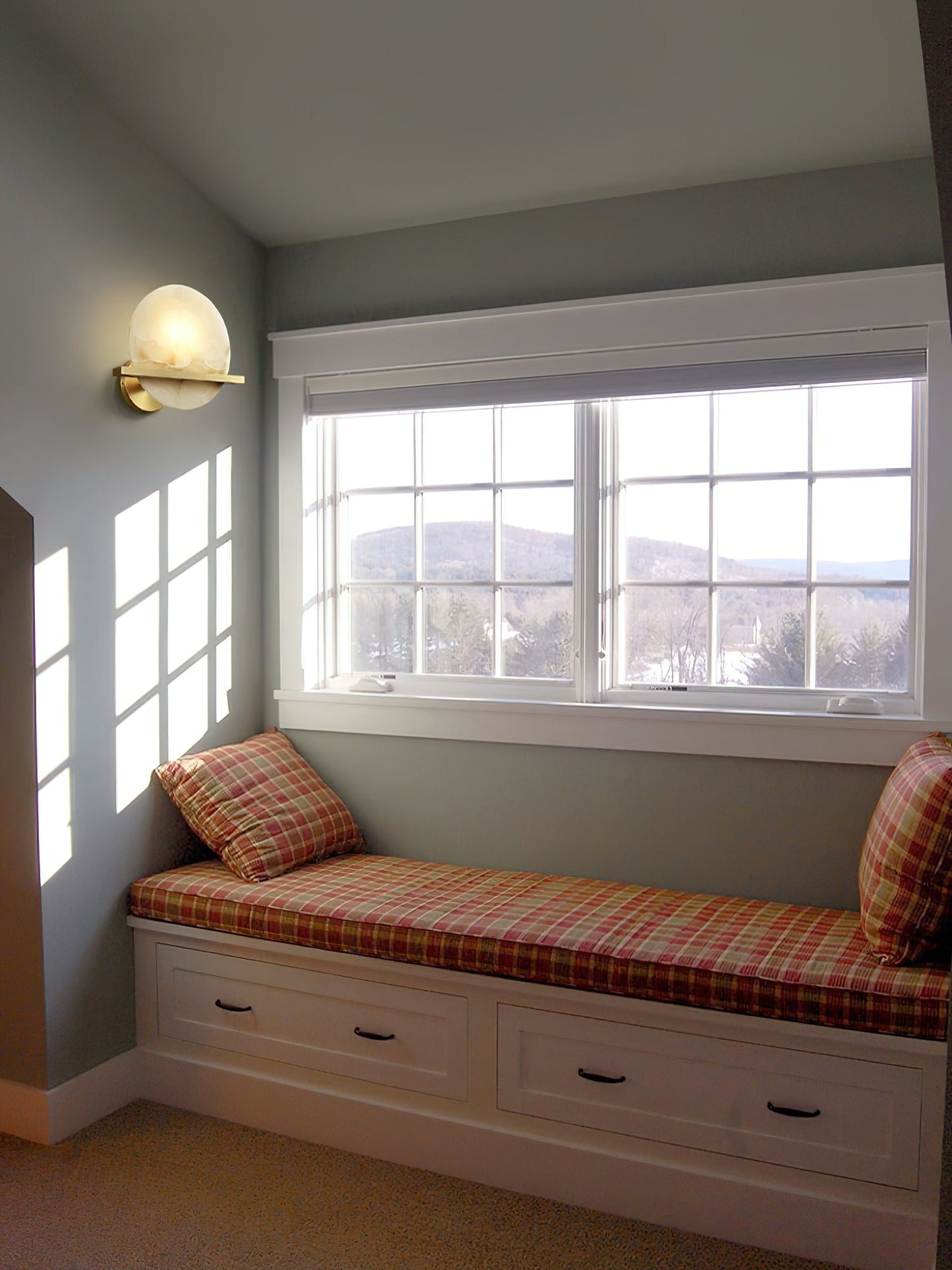 Savion Alabaster Wall Lamp