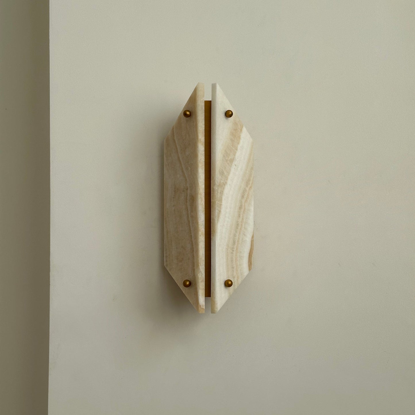 Vivien Alabaster Stone Wall Lamp
