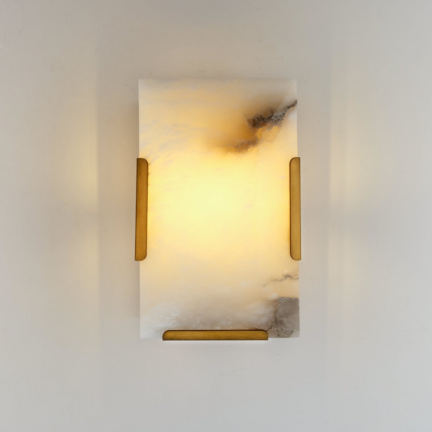 Harllow Calcite Single Wall Sconce 6“
