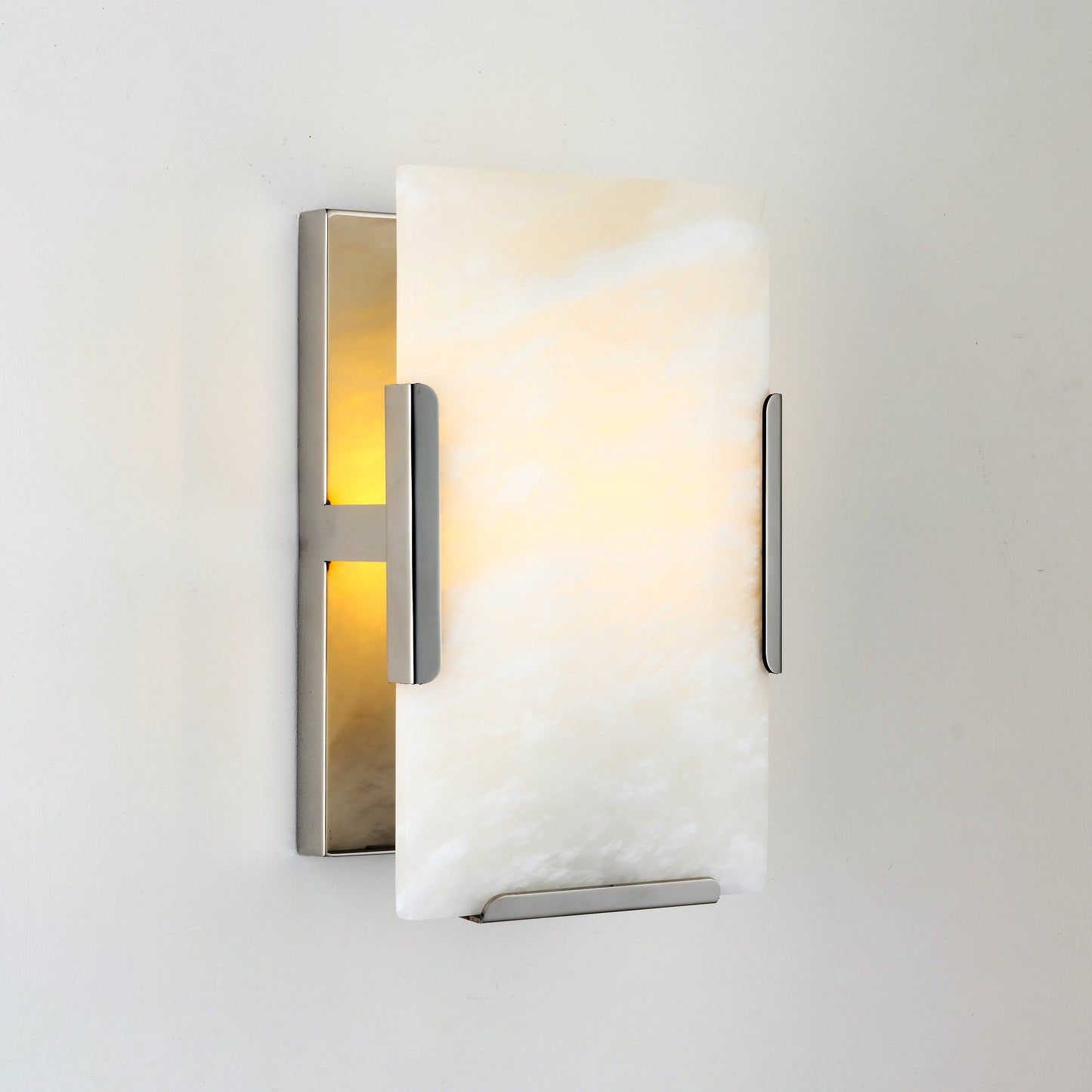 Harllow Calcite Single Wall Sconce 6“