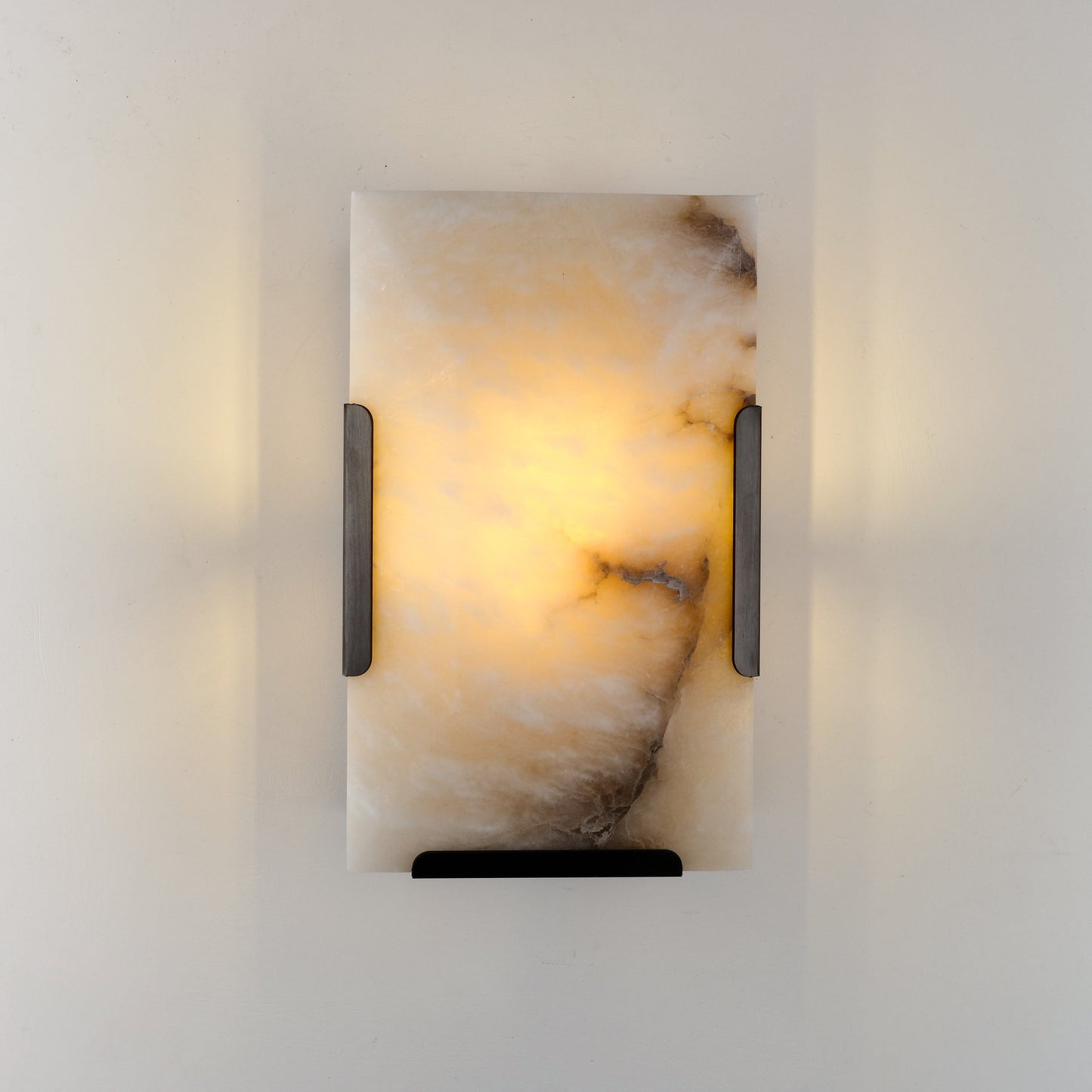 Harllow Calcite Single Wall Sconce 6“