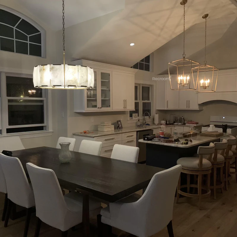 Harllow Calcite Round Chandelier 31"