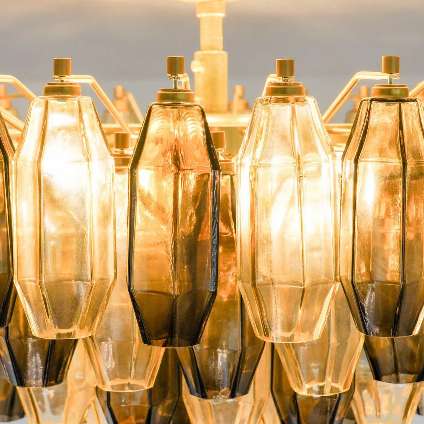 Prismatico 91 Elements Amber And Taupe Compact Glass Chandelier 25"